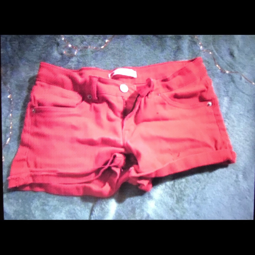 Levi’s Shorty Short Red Summer Shorts